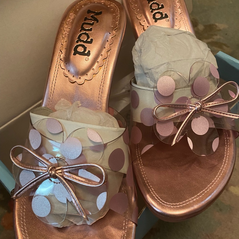 New in Box Mudd Pink slide sandals with bow clear plastic size 8.5